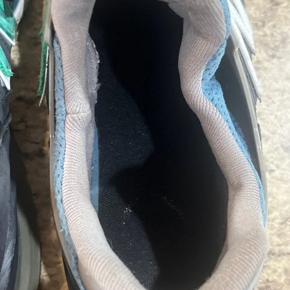 New Balance 574 Classic Size 9 Gray Blue Green  Multi Shoes - Picture 9 of 10